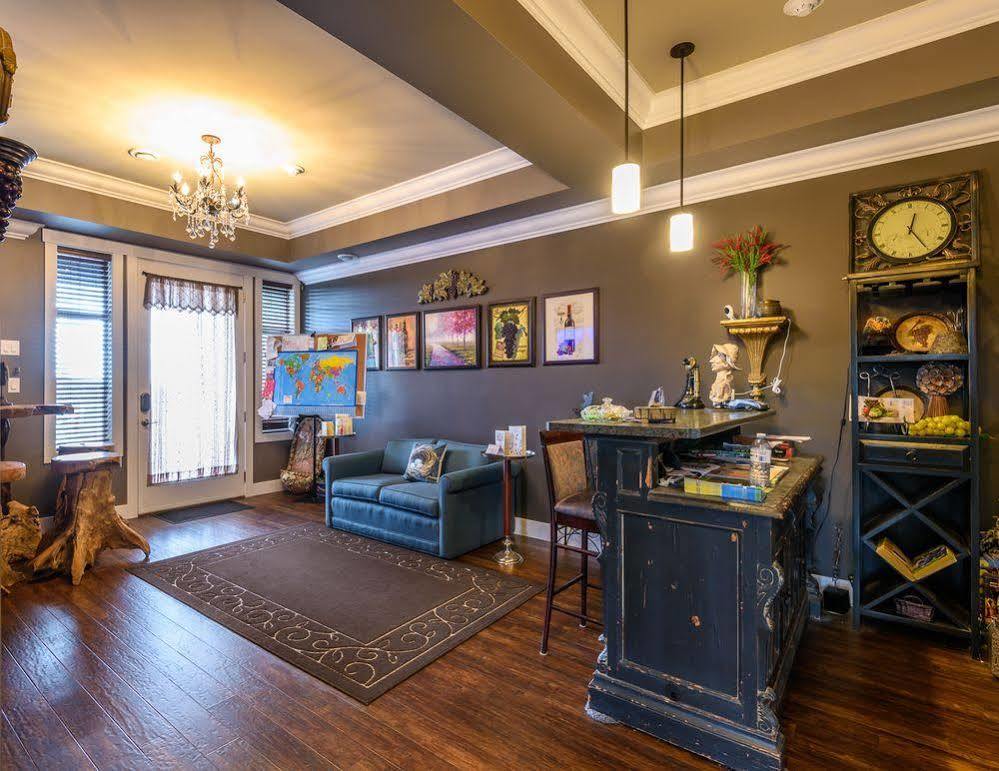 Brookside Inn Boutique Hotel Abbotsford Bagian luar foto